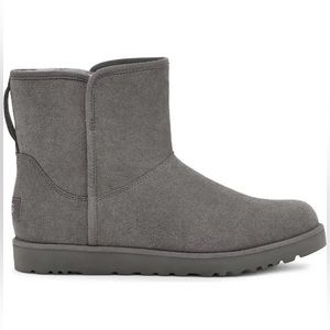 New UGG CORY II Shearing Boots